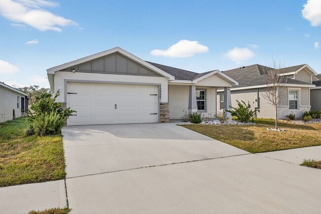 Photo - Single-Story 4/2 in Prime Riverview Location House