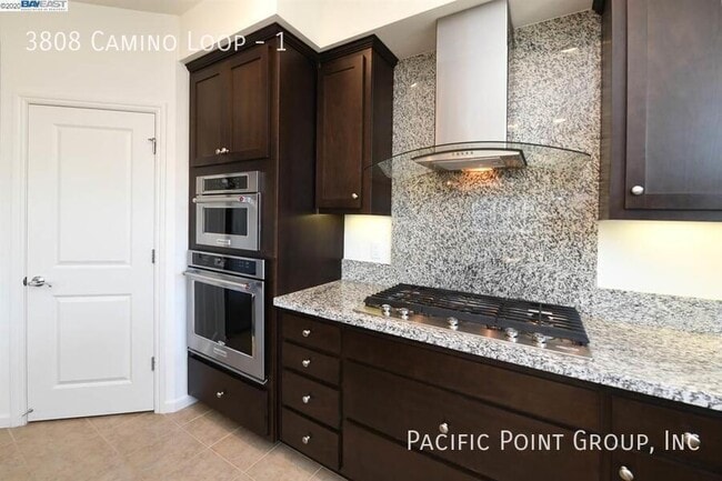 Building Photo - 3808 Camino Lp