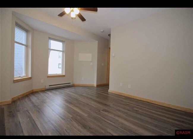 Photo - 116 Van Brunt St Apartments