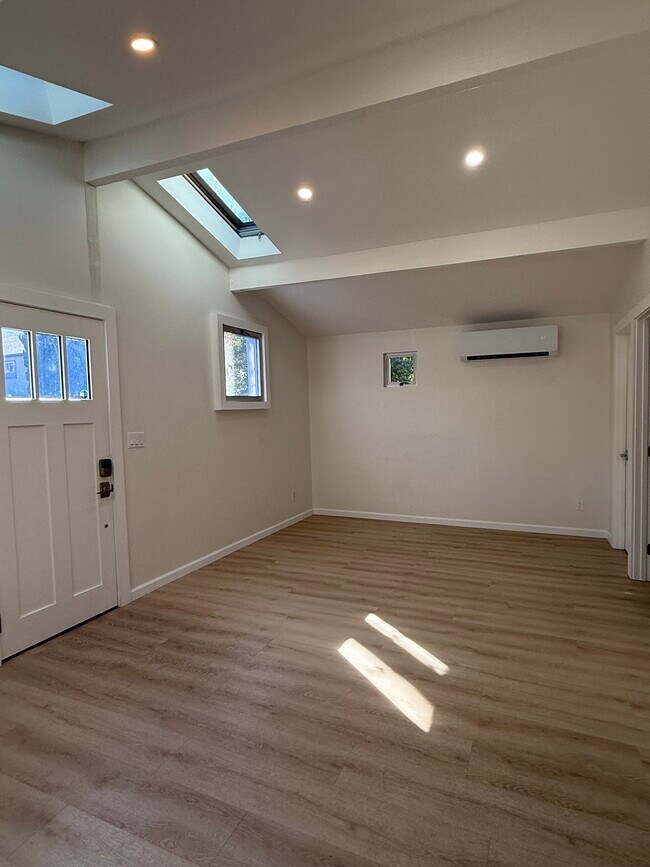 Foto del edificio - 237 San Juan Ave