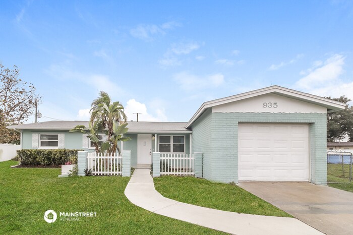 Foto principal - 935 S Courtenay Pkwy