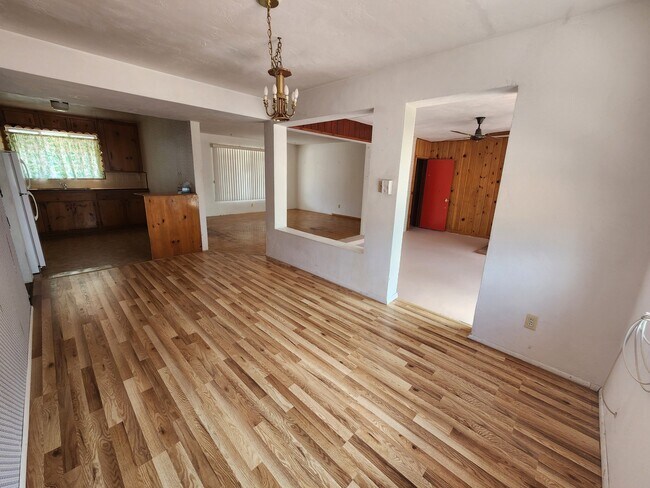 Foto del edificio - 5901 E 26th St