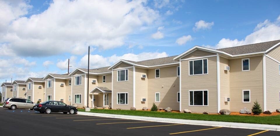 Building Photo - Bill Clinton Estates