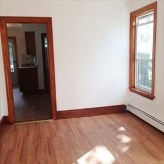 Building Photo - 120 Pearl St