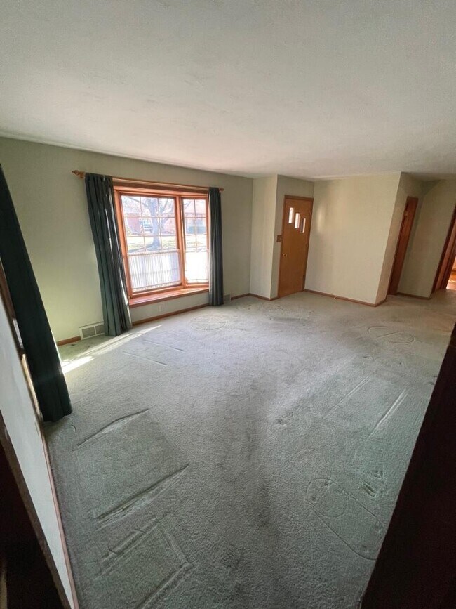Building Photo - 3445 N 58th St