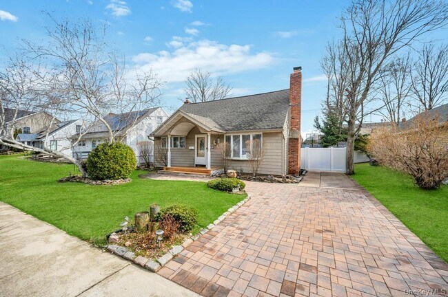 Foto del edificio - 2315 Willow St