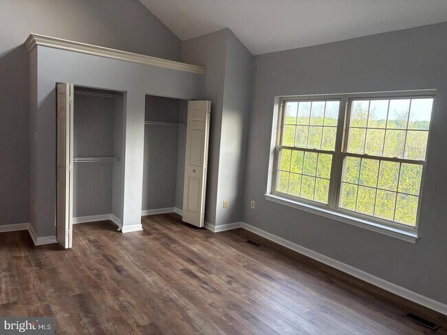 Foto del edificio - 178 English Run Cir