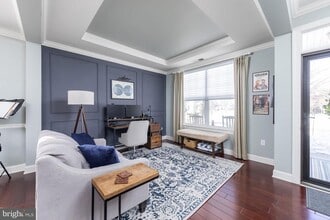 Building Photo - 130 Wesley Dr