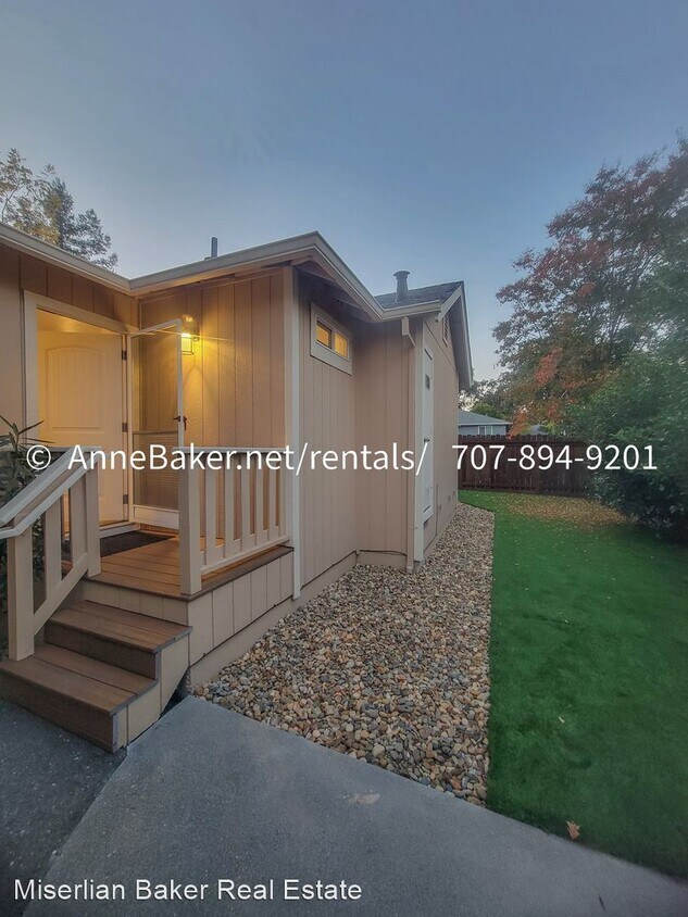 Primary Photo - 2 br, 1 bath House - 418 W. 2nd