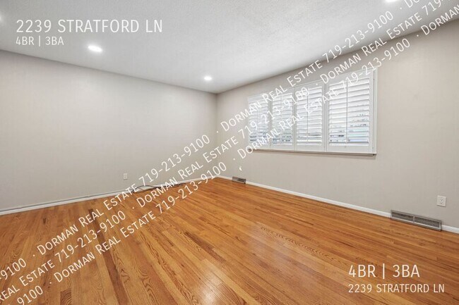 Foto del edificio - 2239 Stratford Ln