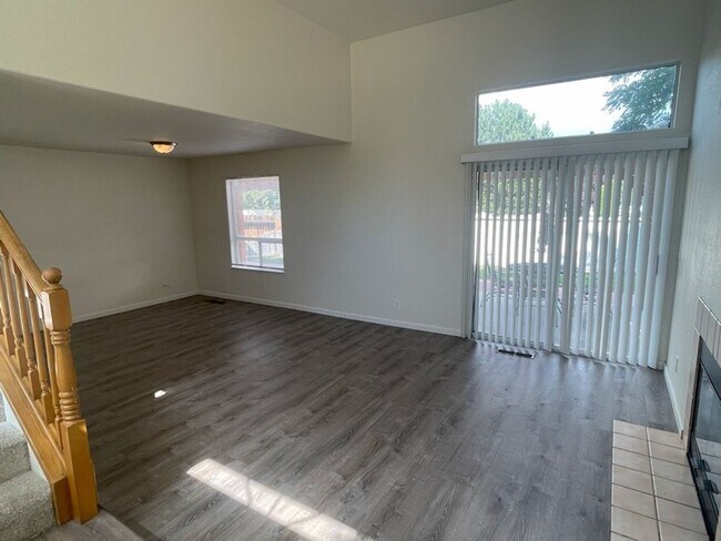 Building Photo - South Reno Three Bedroom Home with Land...