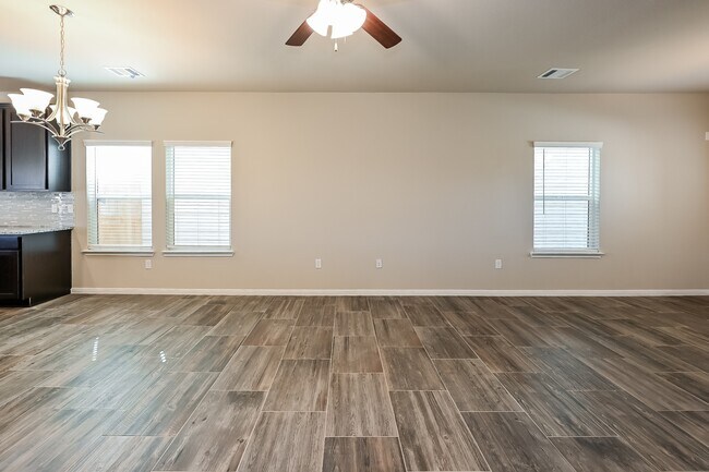 Foto del edificio - 7943 Cypress Country Dr