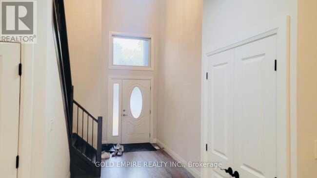 Photo du bâtiment - 2633 Bobolink Ln