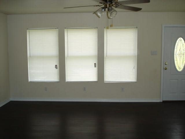 Building Photo - 3015 Bonner Dr