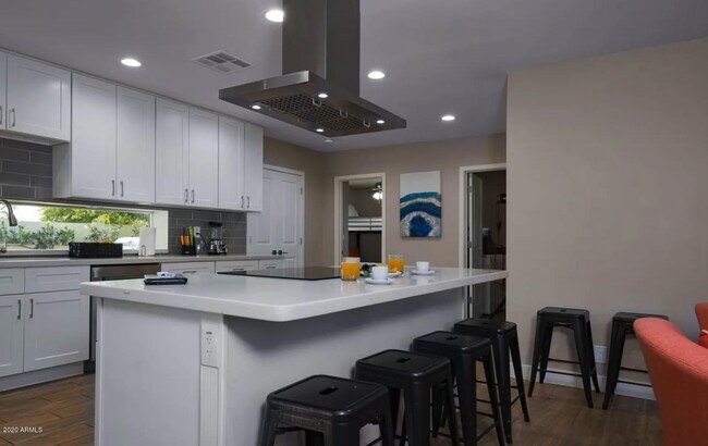 Foto del edificio - 2844 N 81st Way