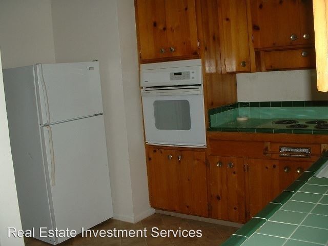 Building Photo - 9725 Lake Steilacoom Dr SW