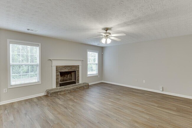 Building Photo - 4439 Woodgate Hill Trail
