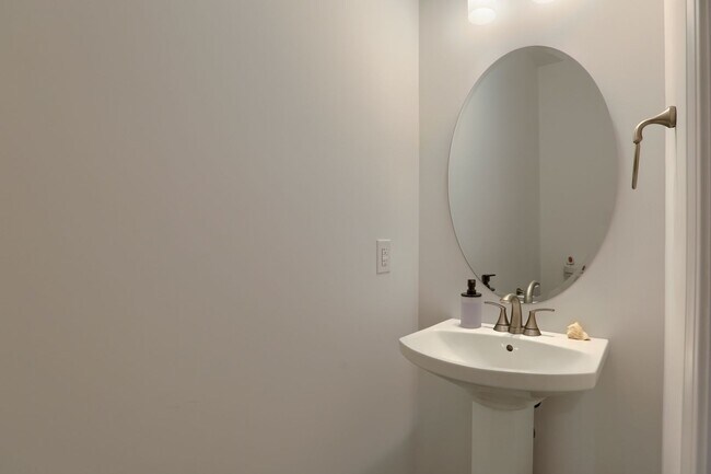 Foto del edificio - 4 bedroom