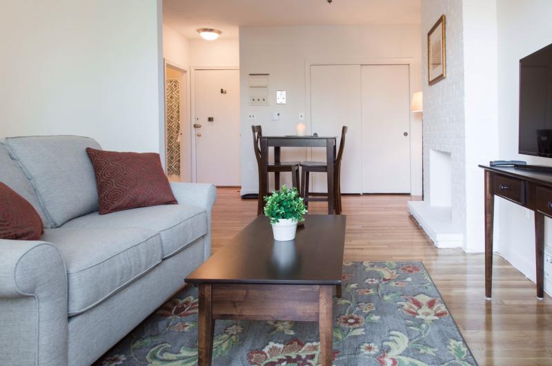 Foto principal - 212 Beacon St