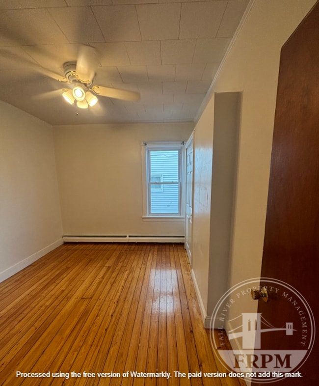 Building Photo - 90 Montaup St