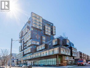 Building Photo - 80 Vanauley St