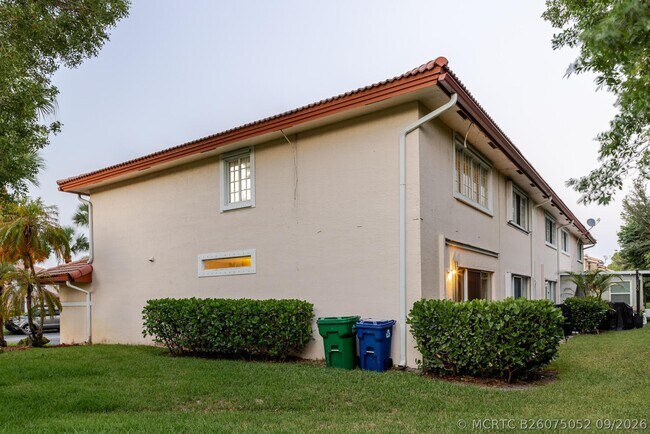 Foto del edificio - 8956 NW 38th Dr