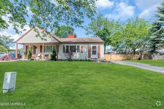Building Photo - 562 Innkeeper Ln