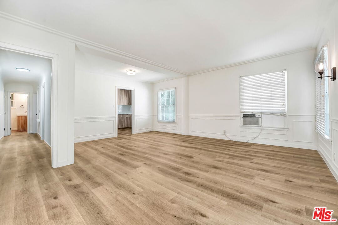 Foto principal - 308 S Reeves Dr