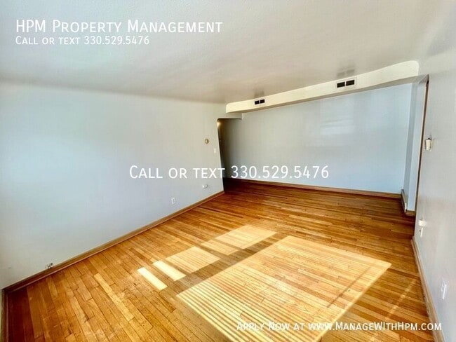 Building Photo - 13725 Lakewood Heights Blvd