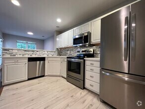 Building Photo - 11146 Saintsbury Pl