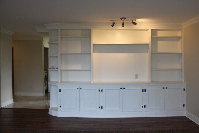 Foto del edificio - 1512 S Arlington Ridge Rd