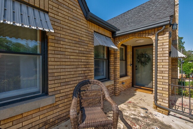 Foto del edificio - 2708 NW 11th St