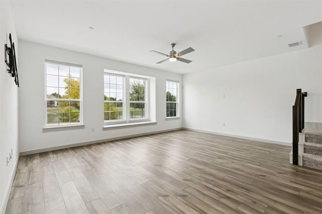 Foto del edificio - 4893 Ellie Ln