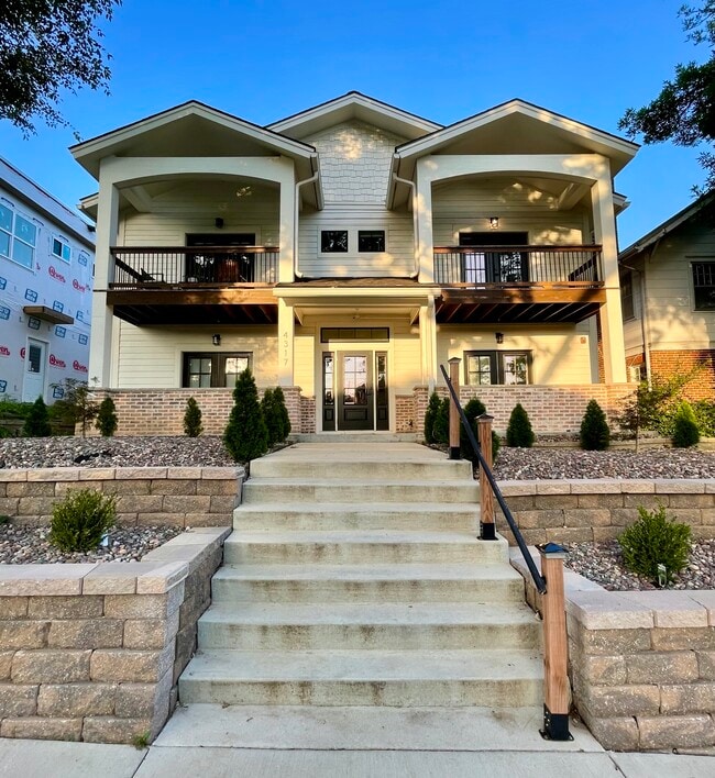 Foto del edificio - 4317 Holly St