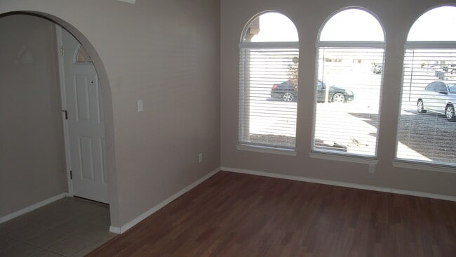 Building Photo - East El Paso 4 Bed Refrig A/C