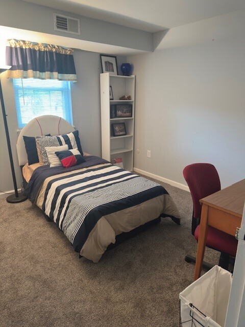 TP11.jpg - Towne Point Apartments