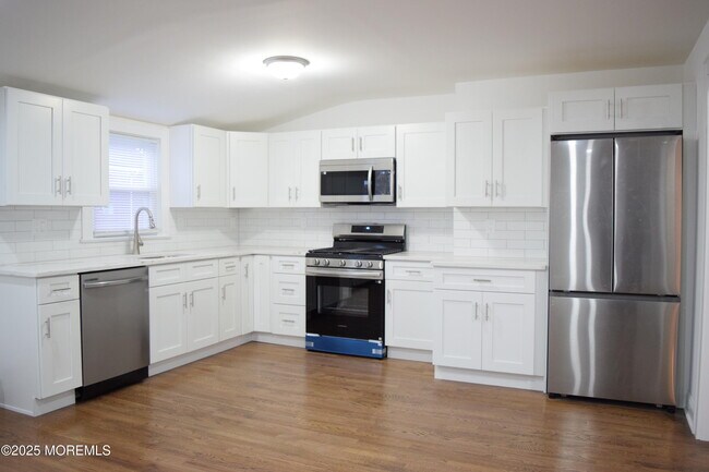 Foto del edificio - 52 Dunbar Ave