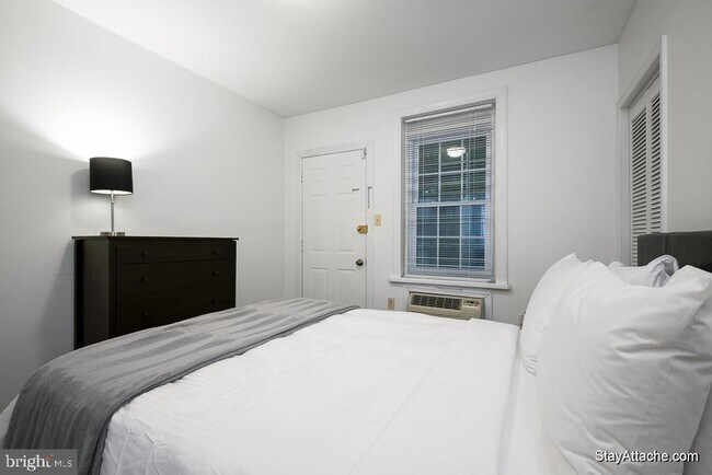 Building Photo - 1314 13th St NW