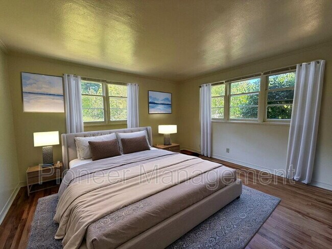 Photo - 375 Cherry Dr House