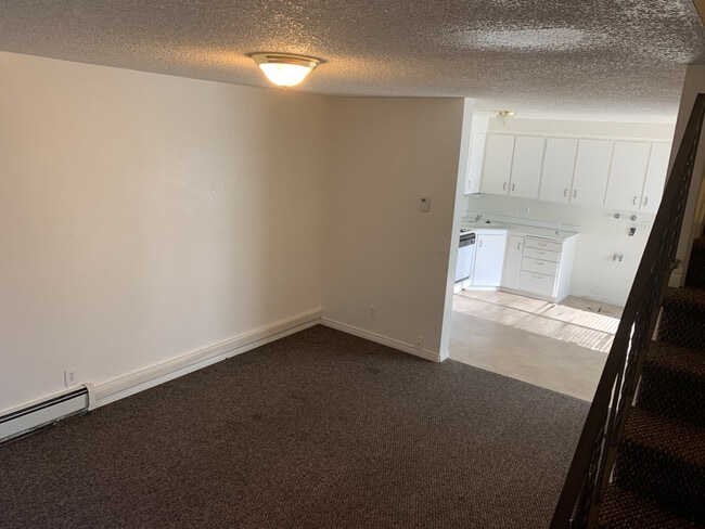 Building Photo - 835 E 275 N