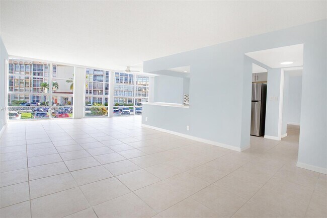 Foto del edificio - 601 Three Islands Boulevard