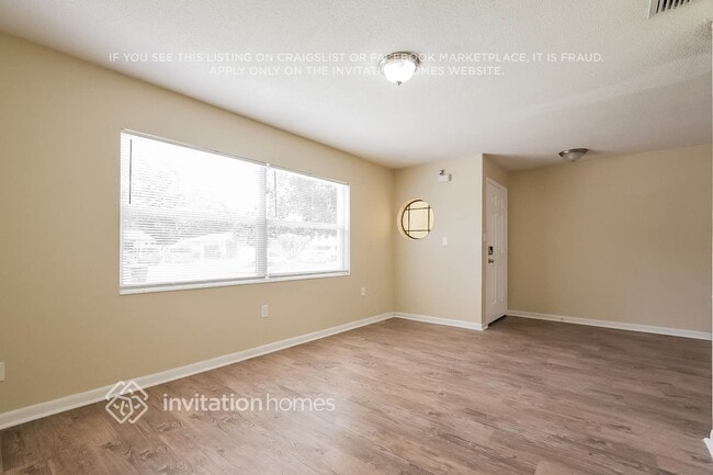 Building Photo - 5919 Tavendale Dr