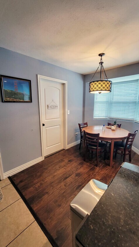 Foto principal - 11110 Sageheather Dr