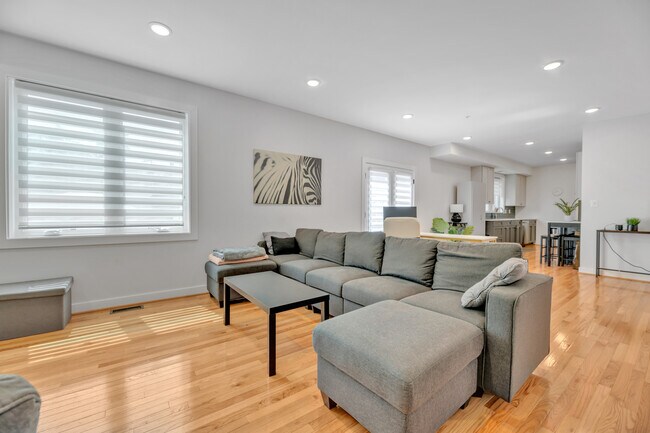 Foto del edificio - 1416 22nd St SE