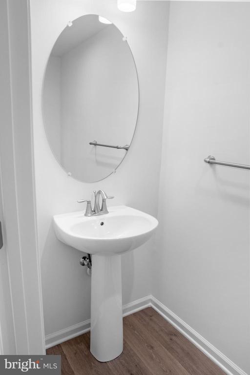 Building Photo - 8226 Longford Rd