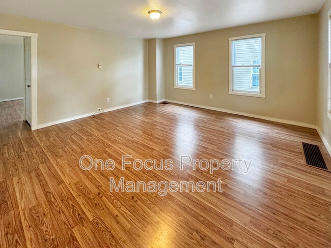 Foto del edificio - 704 Pearl St