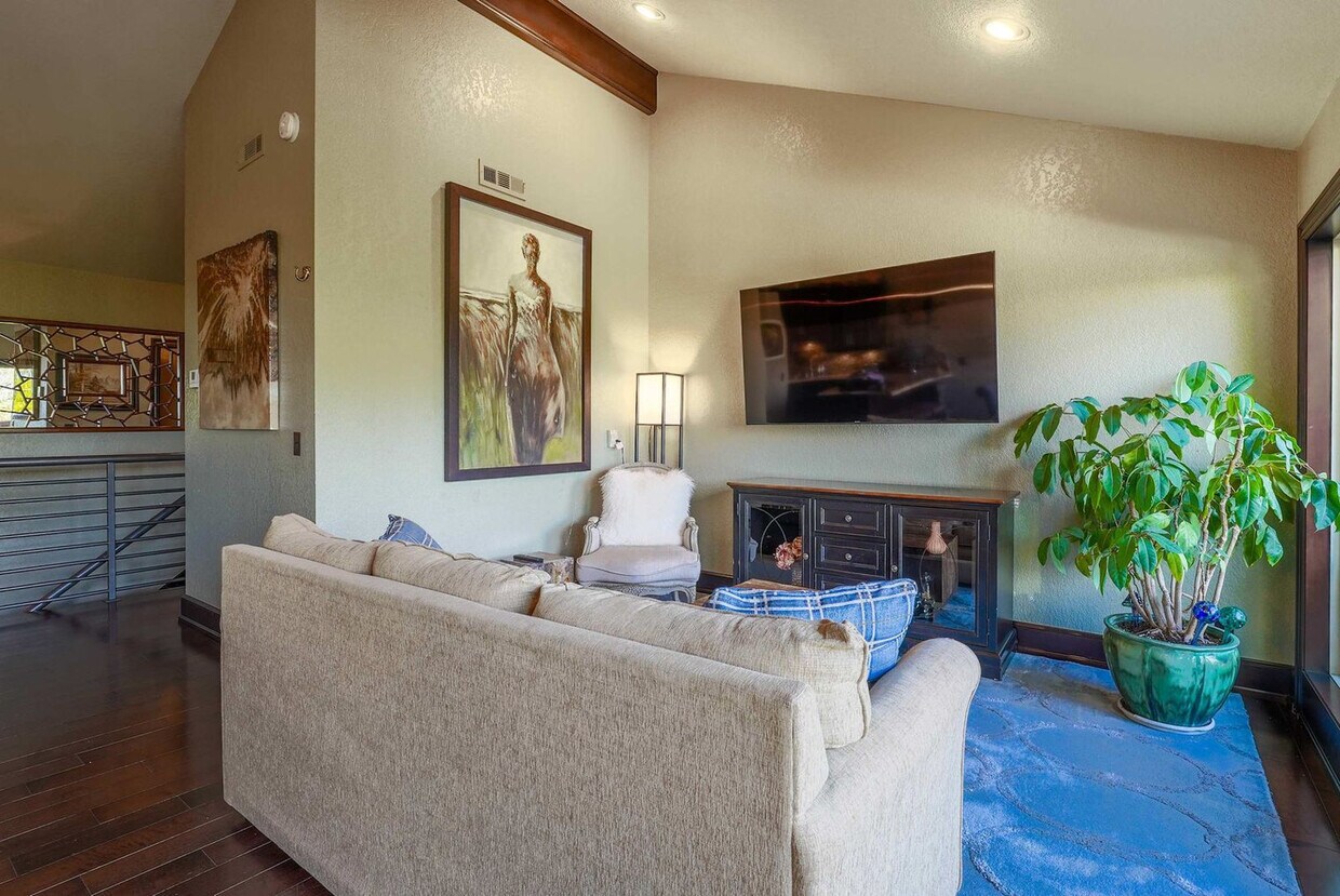 Foto principal - 14807 Dutchmans Dr