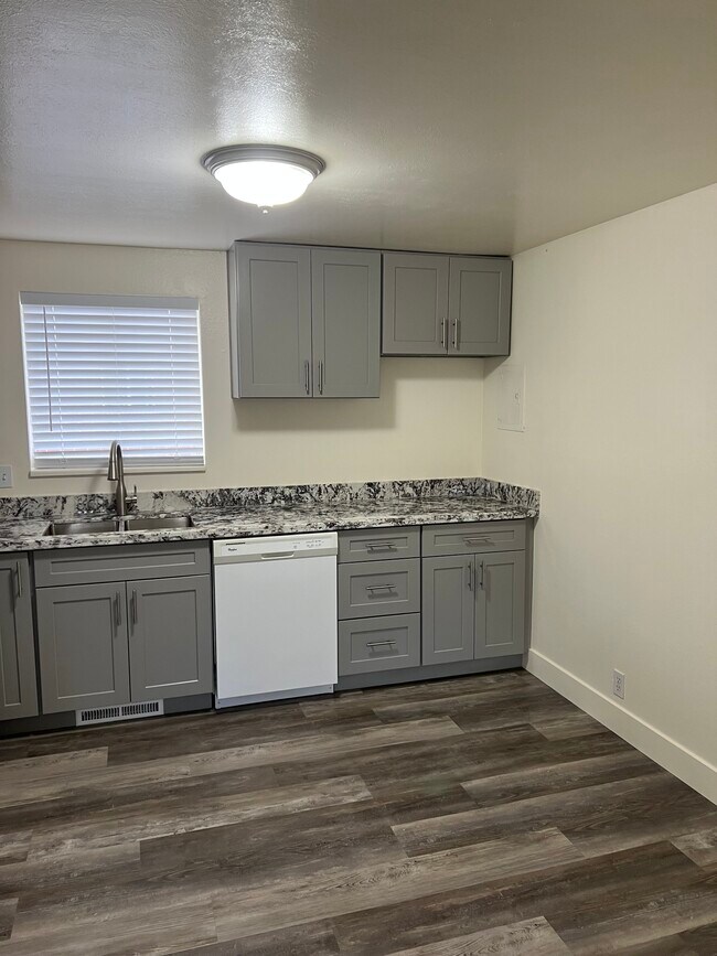 Foto del edificio - 1934 W 4700 S