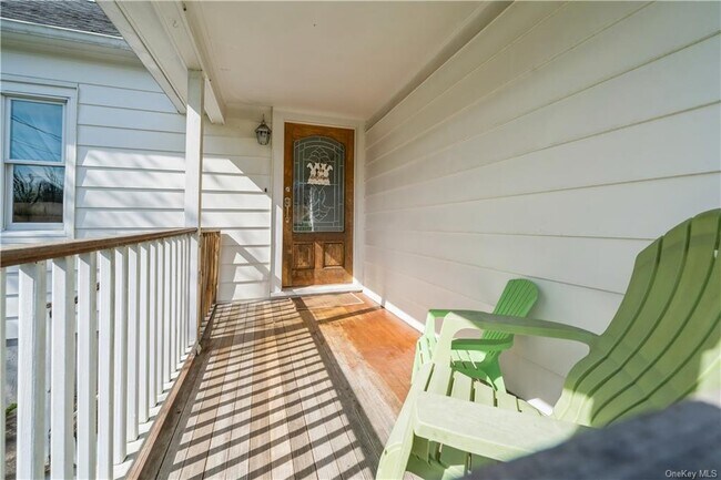 Foto del edificio - 27 Scanlon Ave