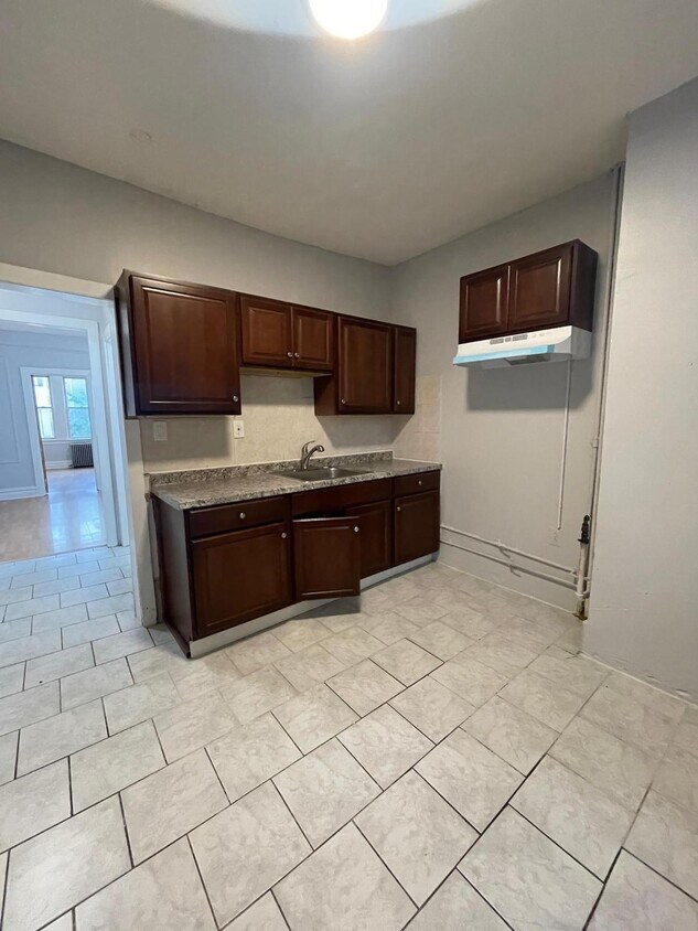 161 Pearsall Ave Unit 2, Jersey City, NJ 07305 Apartments in Jersey